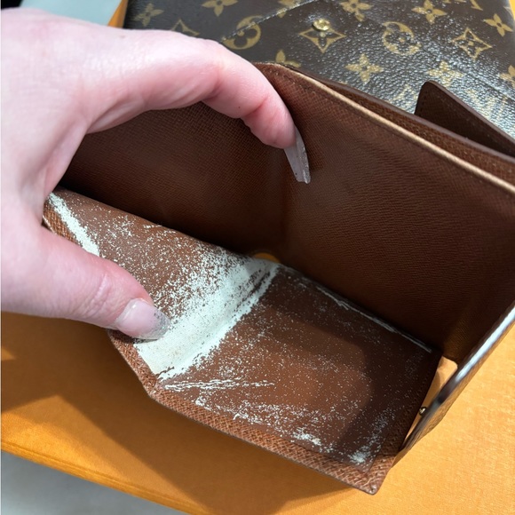 SOLD—ouis Vuitton Kirigami rfid & vintage wallet bundle🖤🖤 - Picture 13 of 14